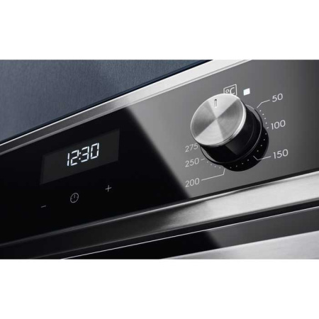Духовой шкаф Electrolux OEF5E50X
